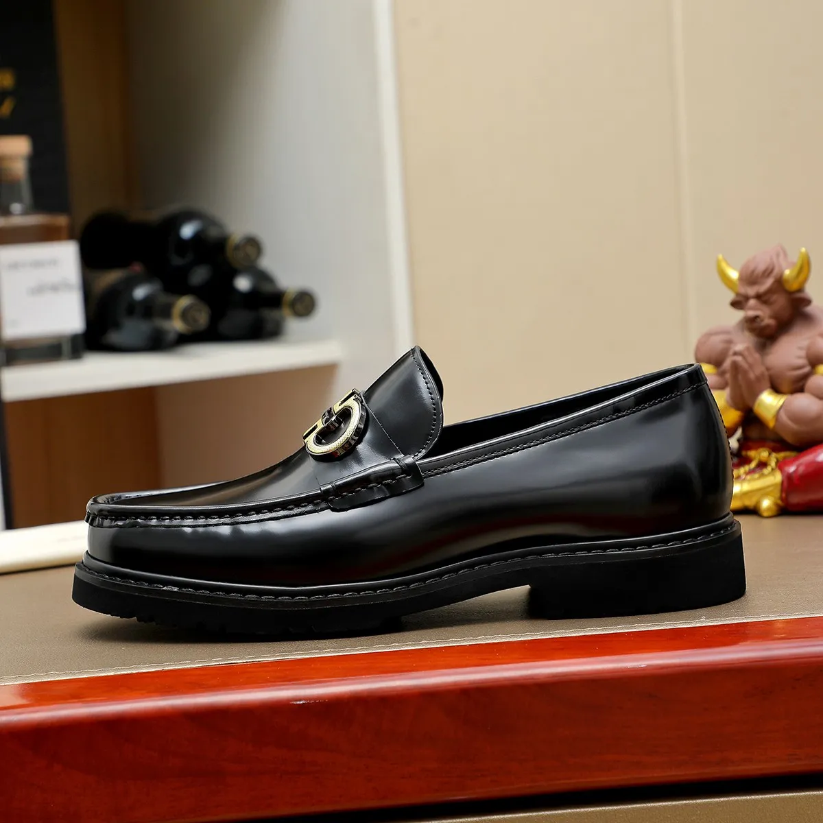 Men's shoes 💰500 Ferragamo [Ferragamo] top imported suit men's shoes 💯Original copy of the official website, product materials: selected imported embossed calfskin + luxury hardware buckle accessories ~ imported water-dyed cow 🐂 leather lining. Strong three-dimensional visual effect, original combination outsole, multiple colors available😘 Size: 38-44 (.45.46.4. Customized)